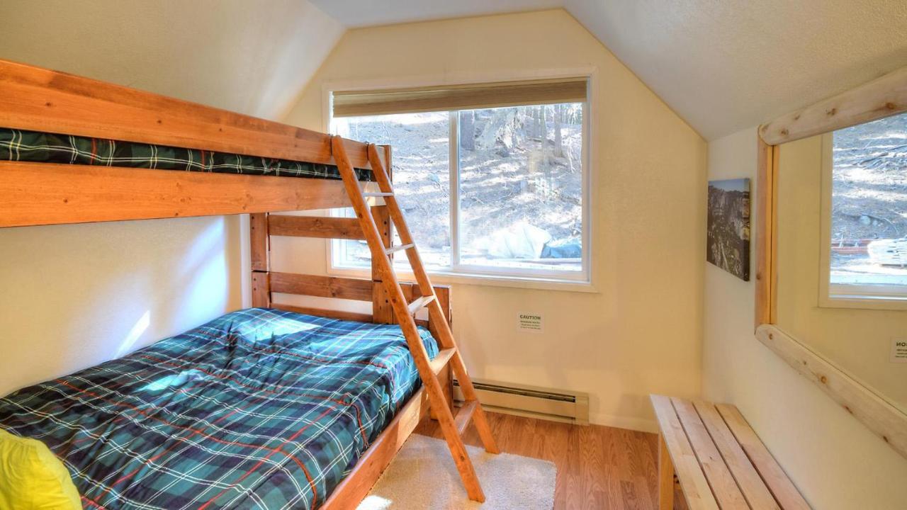 Hawks Nest Lodge Йосемити Уест Екстериор снимка